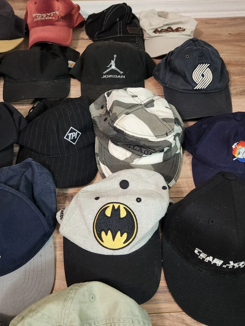 24 LOT of Mens Baseball Hats Random